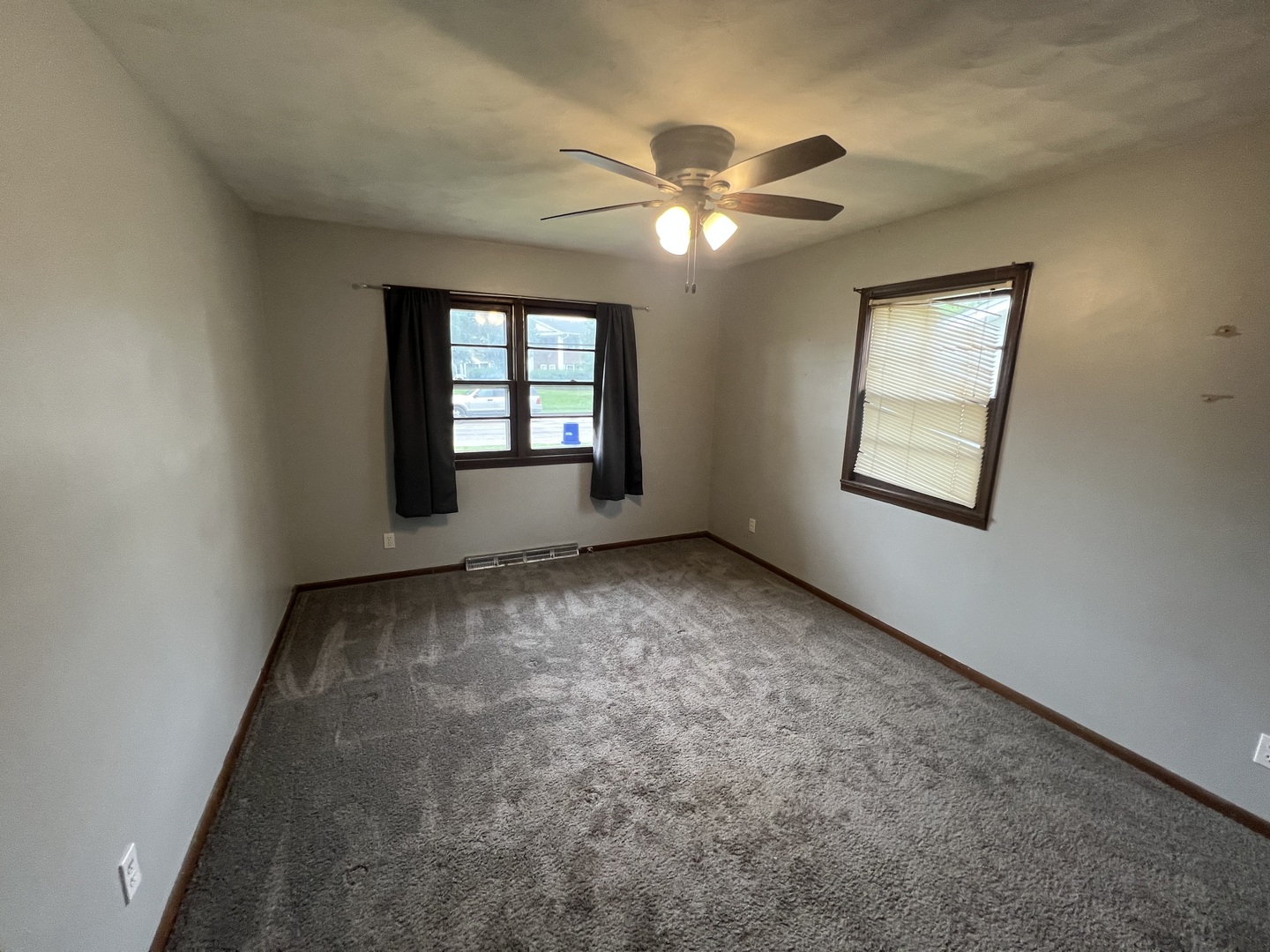355 Irene Avenue Rochelle, IL 61068 - Photo 8 of 12 Gallery Image 8