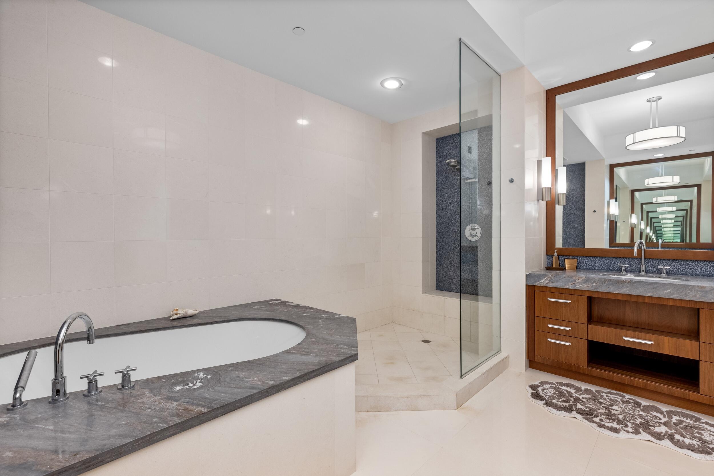 1000 South Ocean Boulevard, Unit 103 Boca Raton, FL 33432 - Photo 19 of 61 Primary bathroom