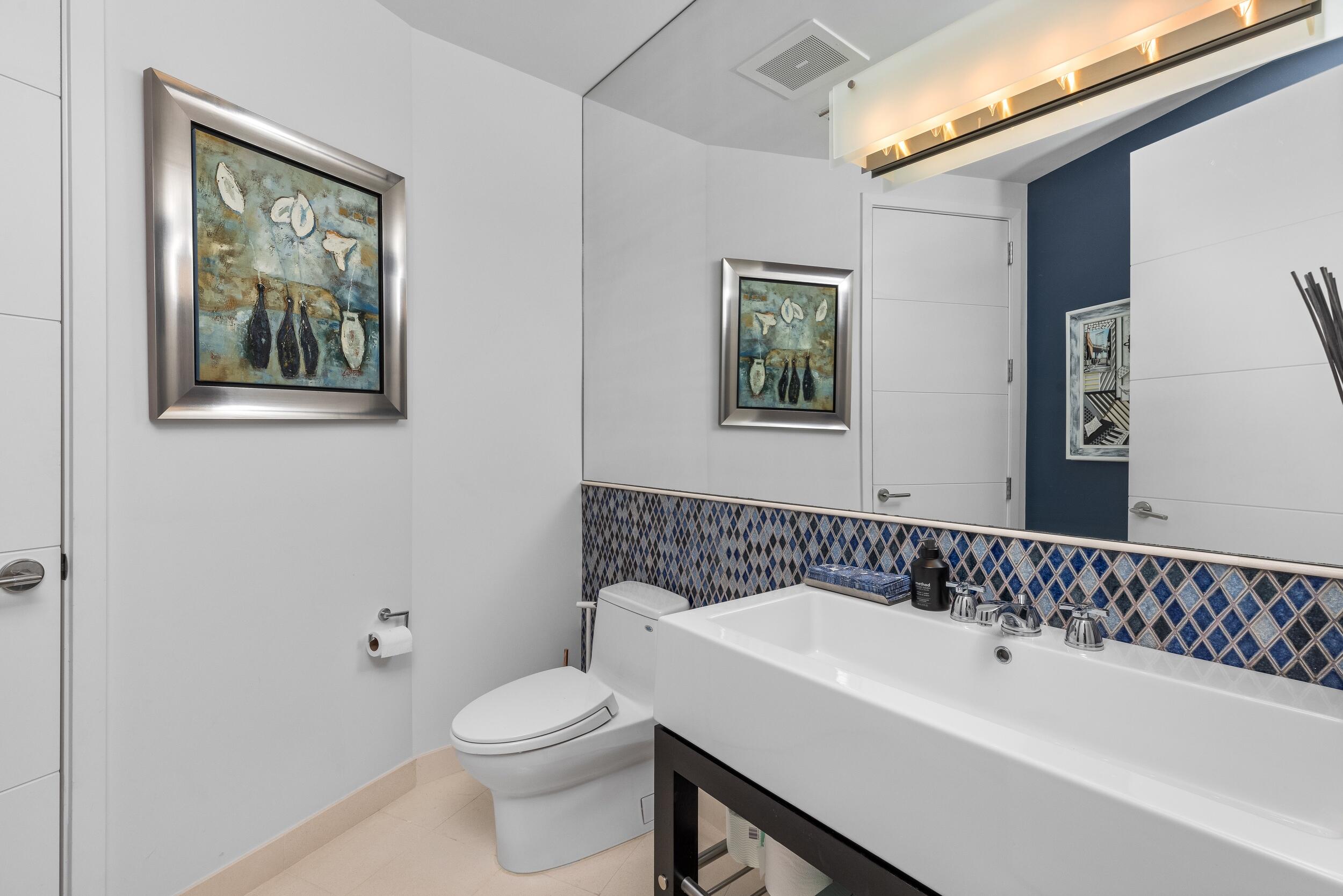 1000 South Ocean Boulevard, Unit 103 Boca Raton, FL 33432 - Photo 30 of 61 Powder Room