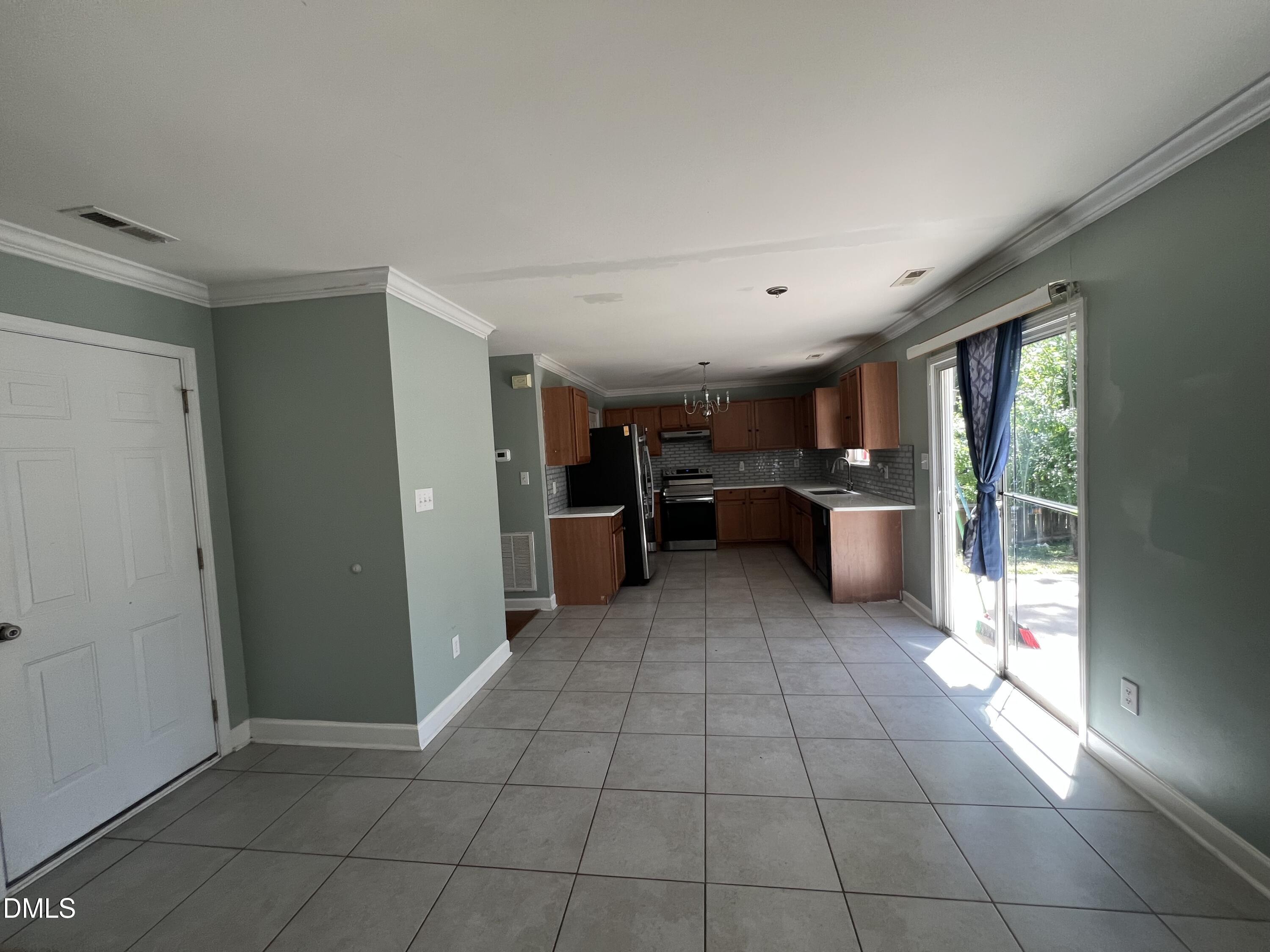 1012 Cookwood Court Raleigh, NC 27610 - Photo 11 of 37
