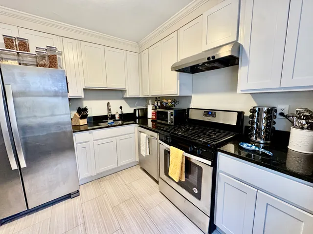 $315,000 | 71 Strawberry Hill Avenue, Unit 421, Stamford, CT 06902