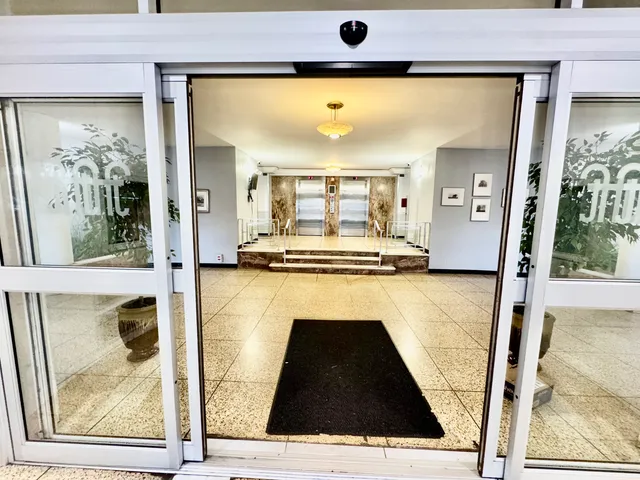 $315,000 | 71 Strawberry Hill Avenue, Unit 421, Stamford, CT 06902