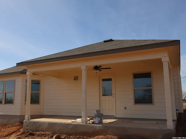 $379,990 | 105 Greeley Drive, Floresville, TX 78114