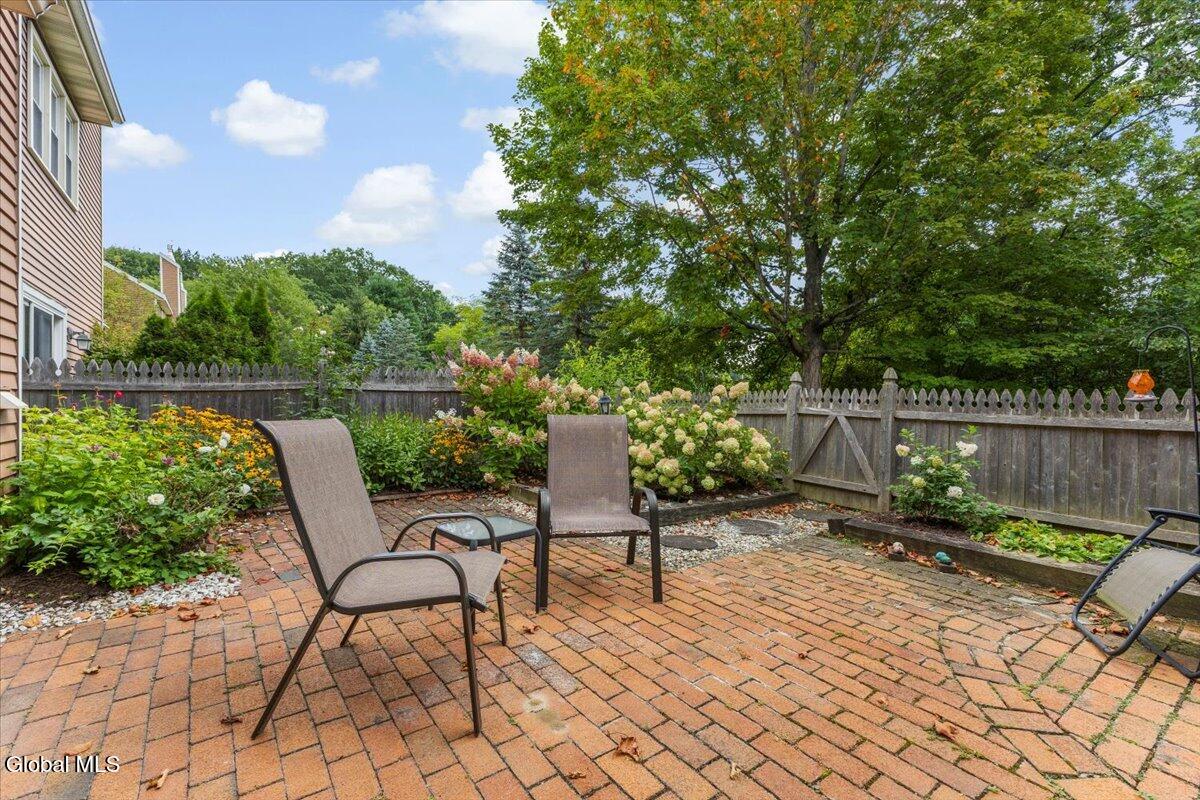 18 Quincy Road Bethlehem, NY 12077 - Photo 30 of 41 33-IMG_3168