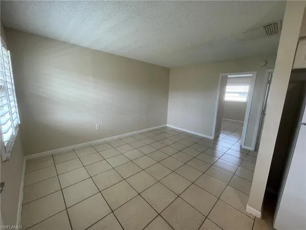 $1,695 | 3325 Airport-Pulling Road, Naples, FL 34105