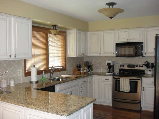775 Box Canyon Court Rochester, MI 48309 - Photo 13 of 16 31054683-12.JPG