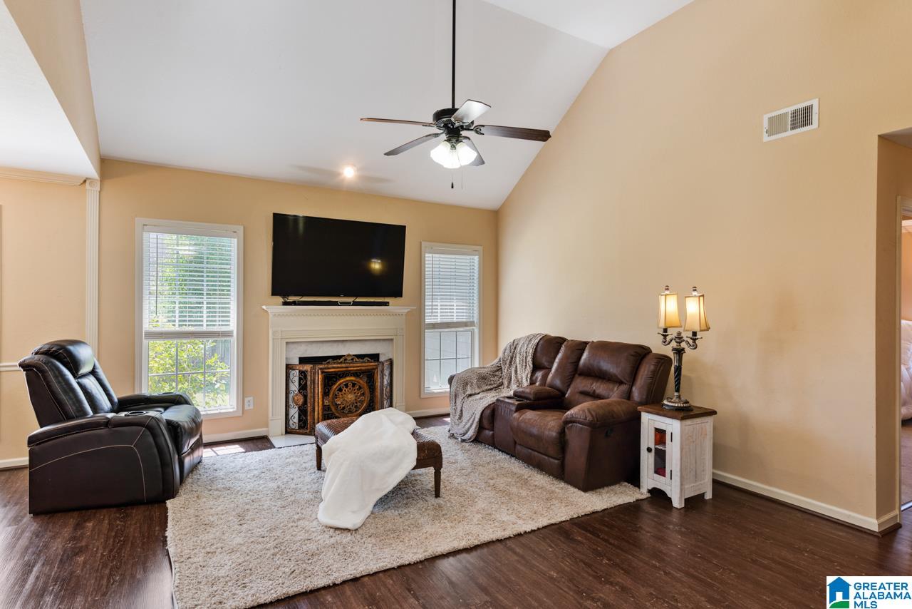117 Spring Street Calera, AL 35040 - Photo 3 of 28