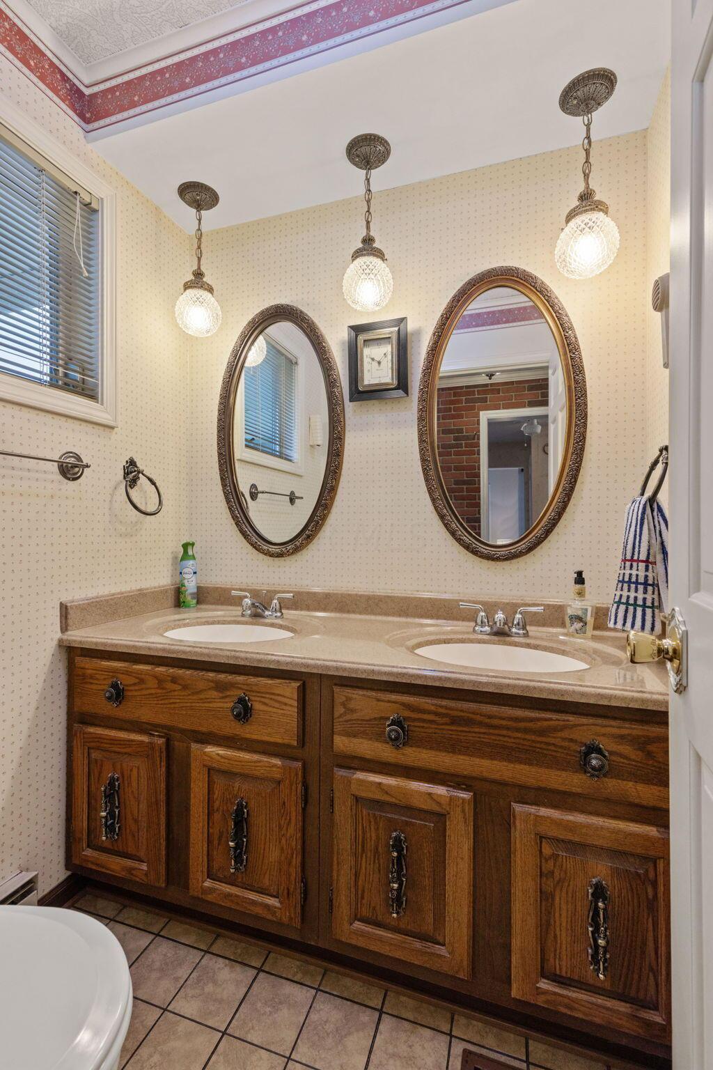 6700 Lewis Center Road Galena, OH 43021 - Photo 21 of 32 Bath