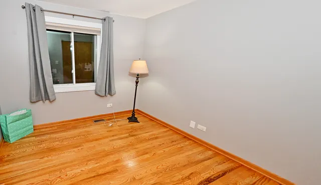 $400,000 | 632 Grace Lane, Schaumburg, IL 60193