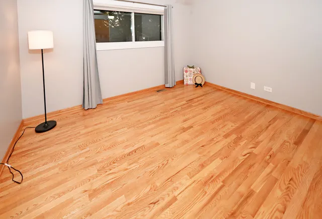 $400,000 | 632 Grace Lane, Schaumburg, IL 60193