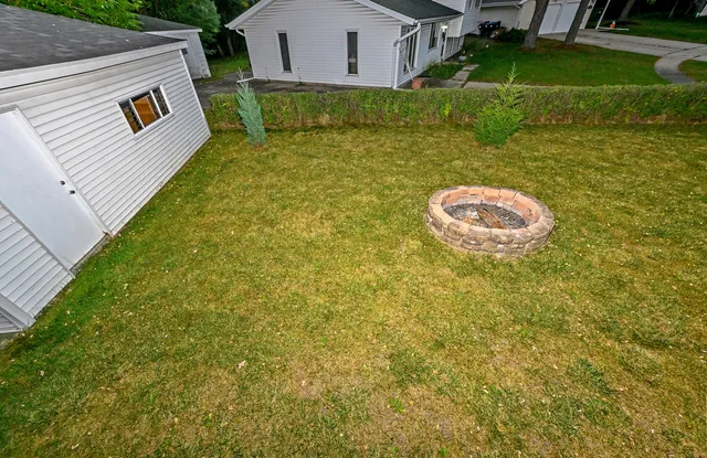 $400,000 | 632 Grace Lane, Schaumburg, IL 60193