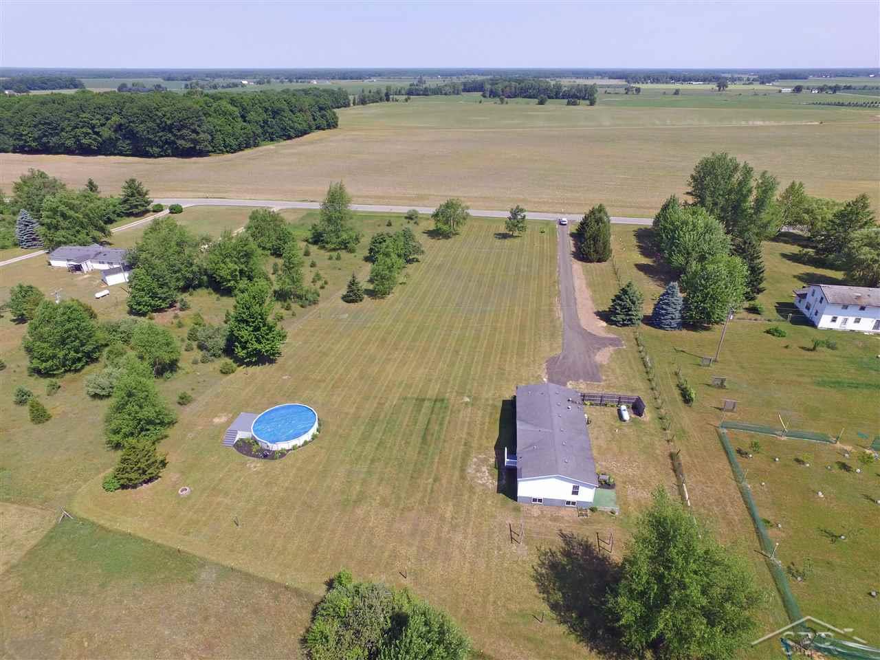 17251 West Ridge Road Oakley, MI 48649 - Photo 4 of 23