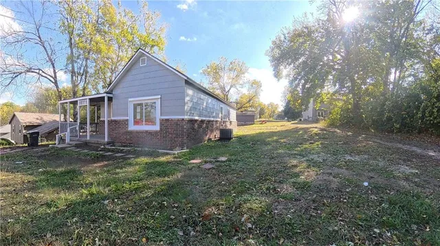 $1,450 | 1425 High Street, Leavenworth, KS 66048
