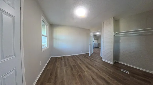 $1,450 | 1425 High Street, Leavenworth, KS 66048