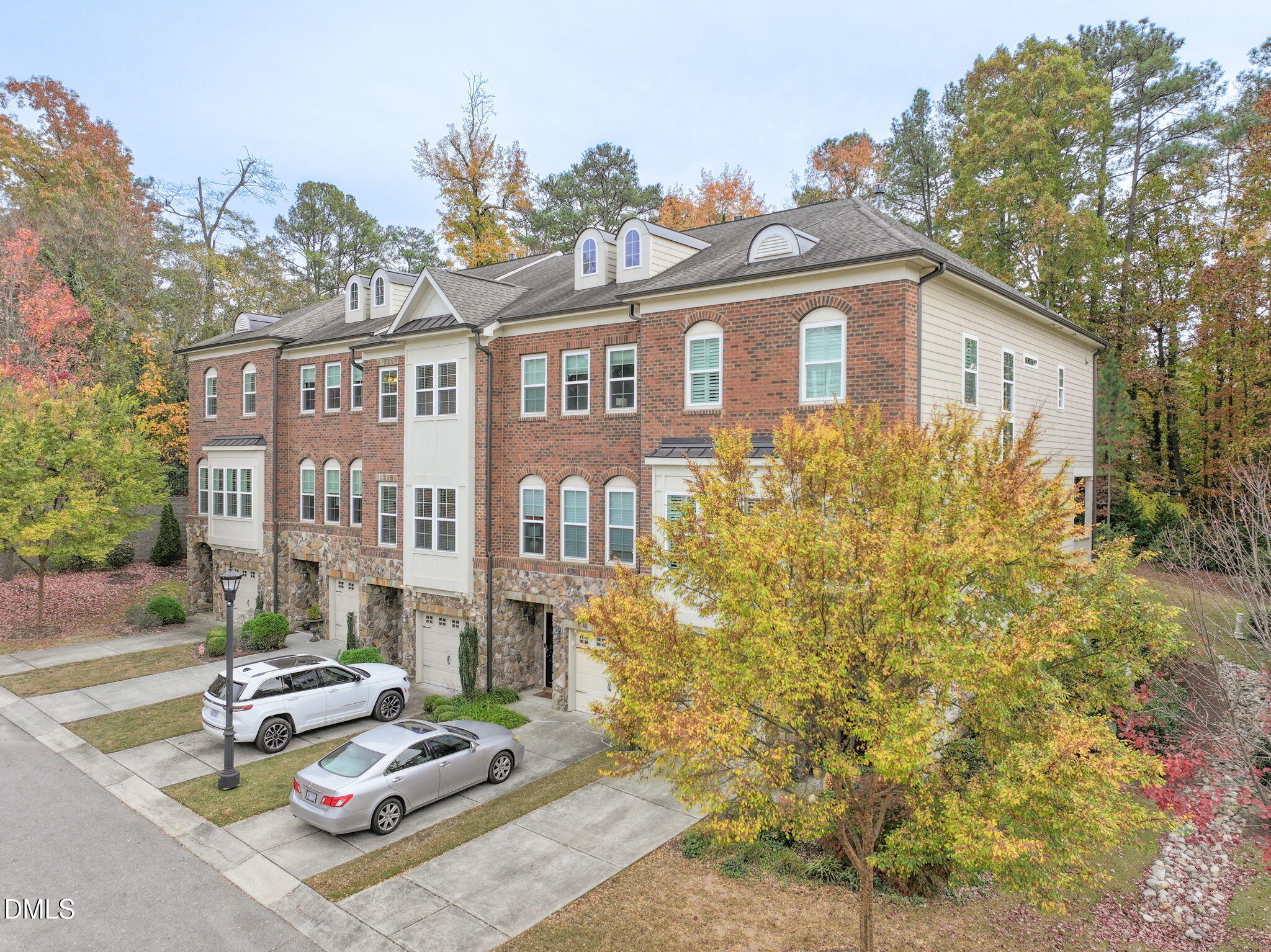 3604 Julia Lane Raleigh, NC 27609 - Photo 34 of 41 35-web-or-mls-DJI_20231113192335_0011_D