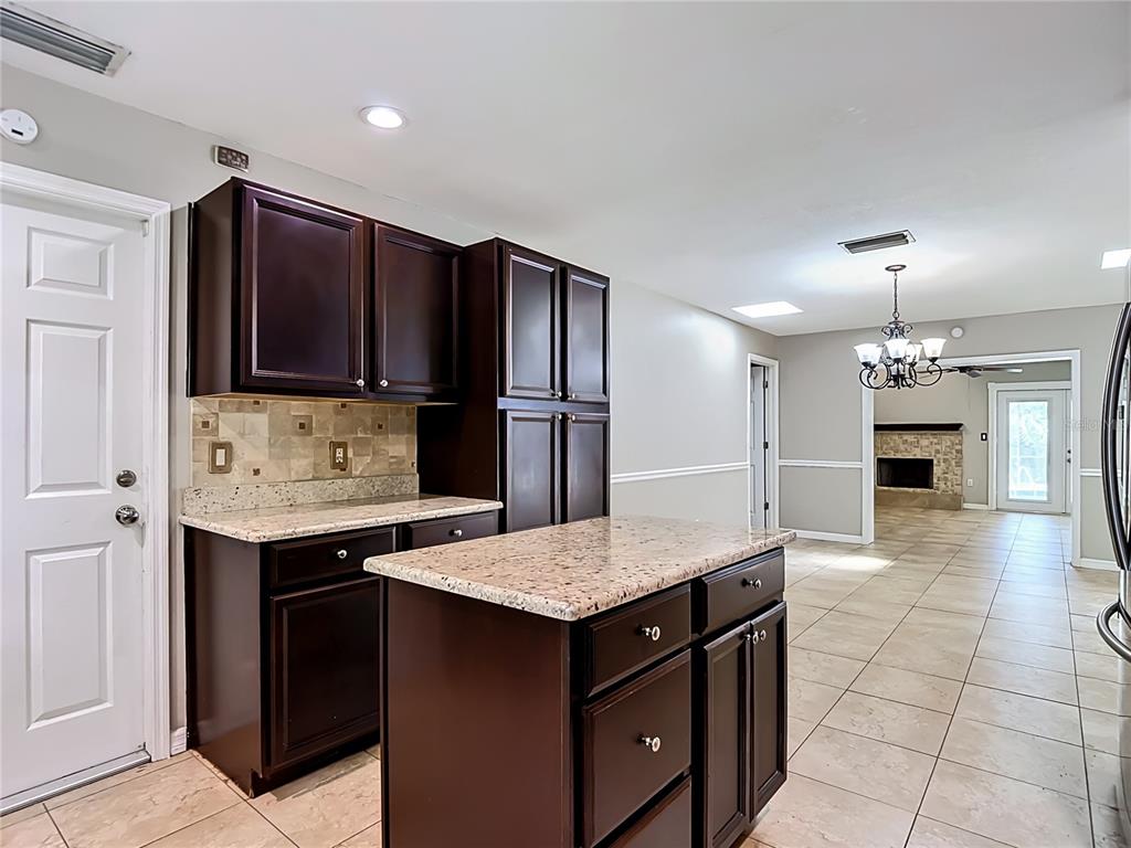 811 Ambassador Loop Tampa, FL 33613 - Photo 29 of 75