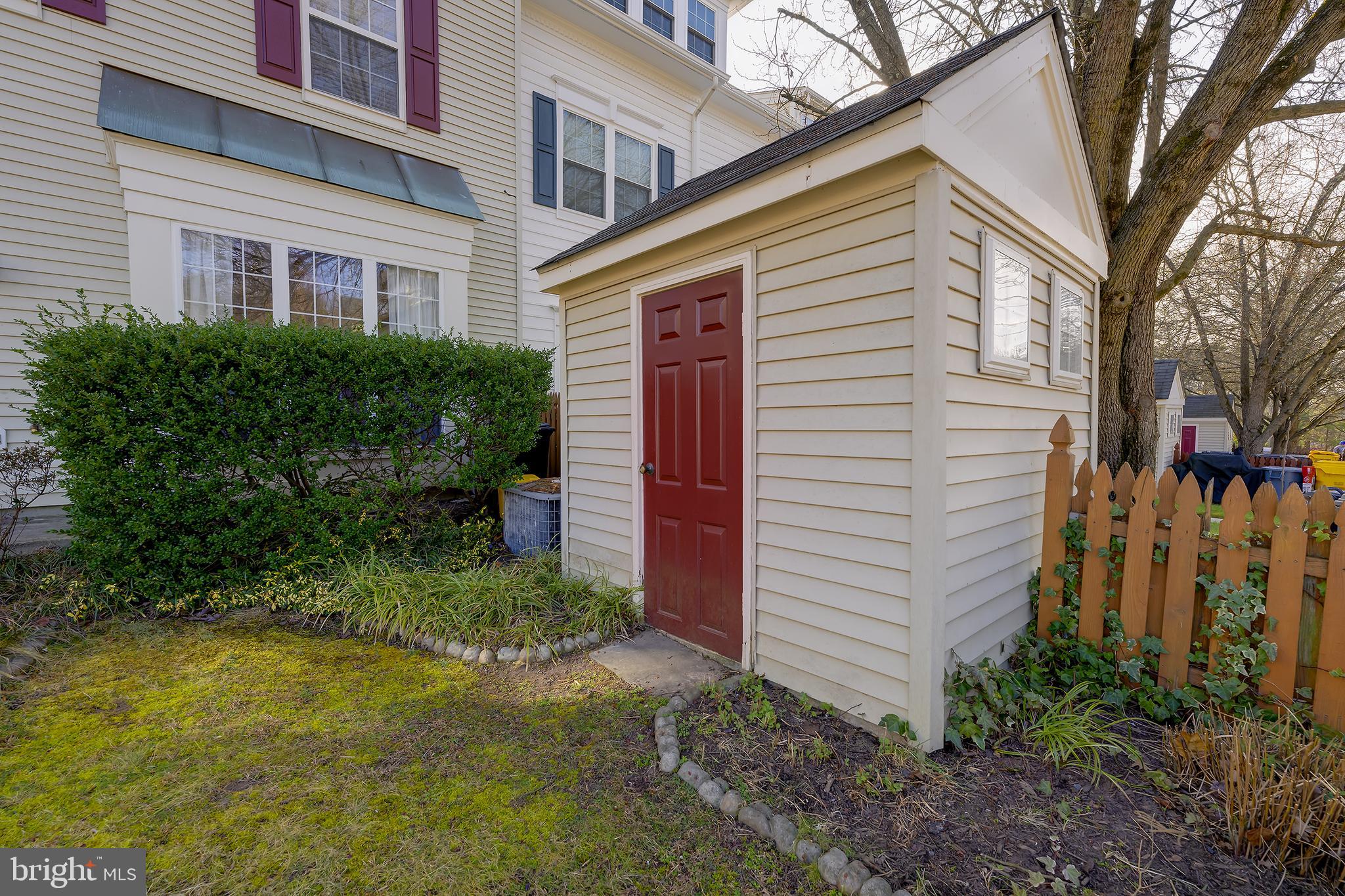 8713 Capistrano Way Odenton, MD 21113 - Photo 5 of 45