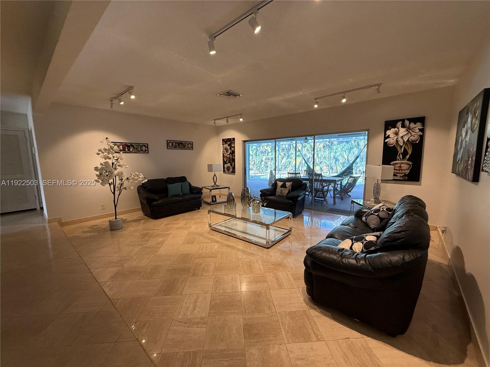 7441 Southwest 19th Street Plantation, FL 33317 - Photo 19 of 31