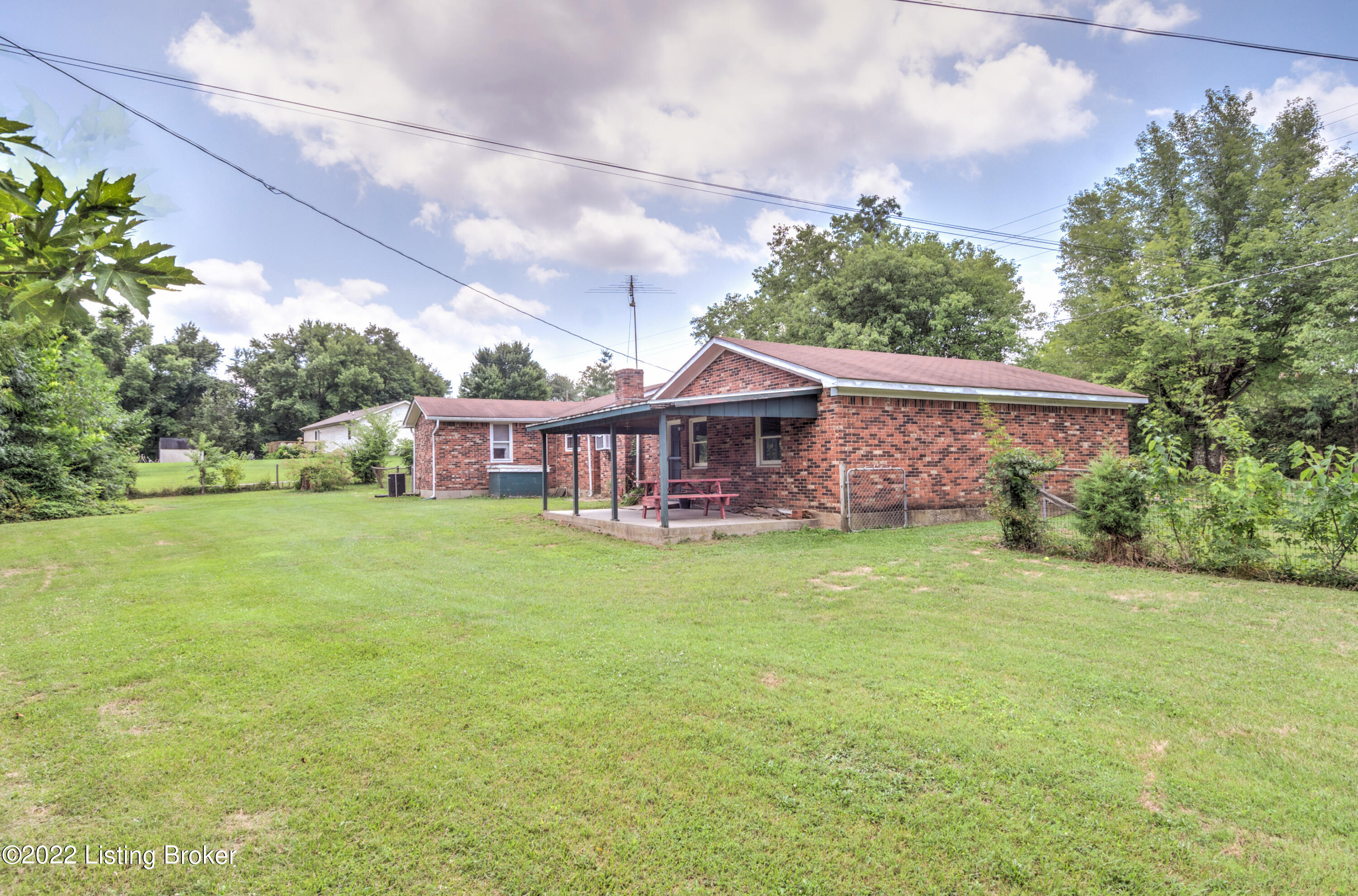 1460 Deatsville Road Shepherdsville, KY 40165 - Photo 35 of 36 1460DeatsvilleRd-35