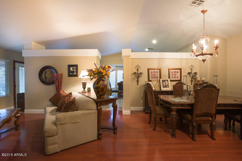 4024 West Bloomfield Road Phoenix, AZ 85029 - Photo 4 of 29 Bloomfield-32-L