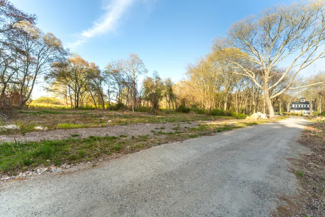 $324,900 | 106 South Anguilla Road, Stonington, CT 06379