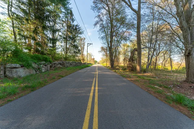 $324,900 | 106 South Anguilla Road, Stonington, CT 06379