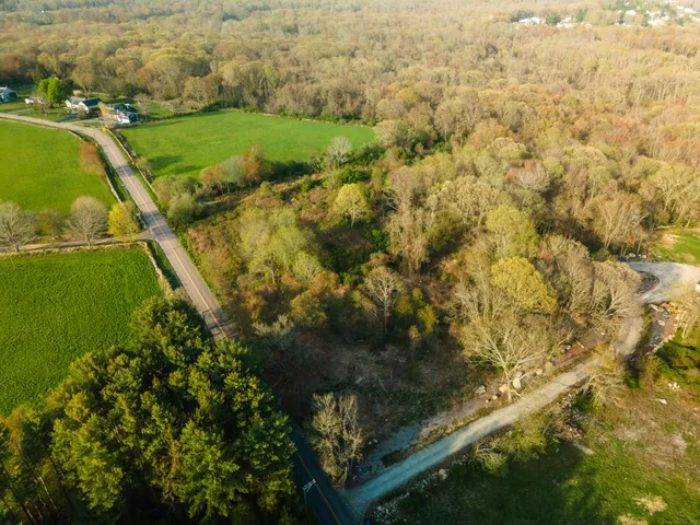 $324,900 | 106 South Anguilla Road, Stonington, CT 06379