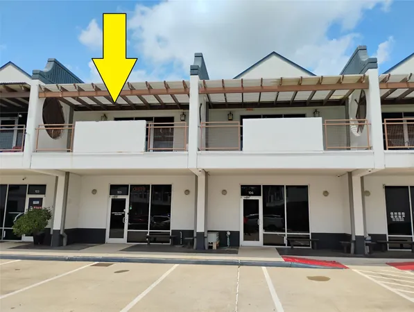 $2,500 | 9788 Clarewood Drive, Unit 105, Houston, TX 77036