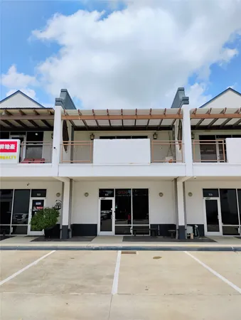 $2,500 | 9788 Clarewood Drive, Unit 105, Houston, TX 77036