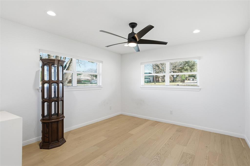 301 West Tinsley Road Robinson, TX 76706 - Photo 23 of 40 a view of empty room with windows
