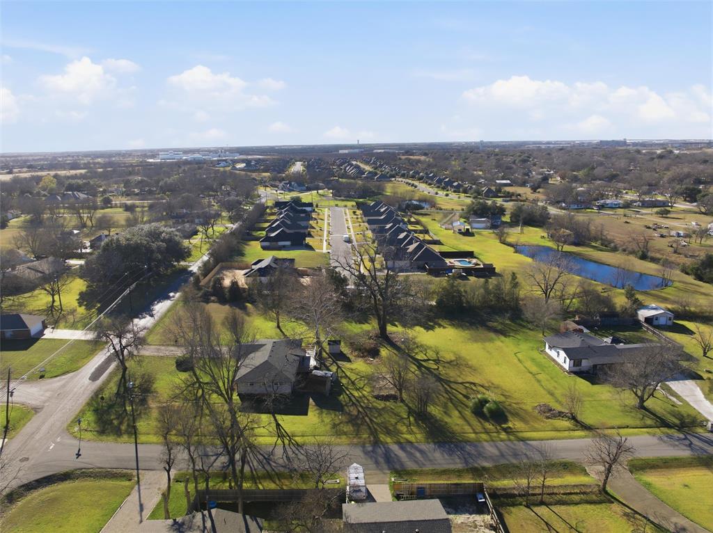301 West Tinsley Road Robinson, TX 76706 - Photo 38 of 40 an aerial view of residential building and lake