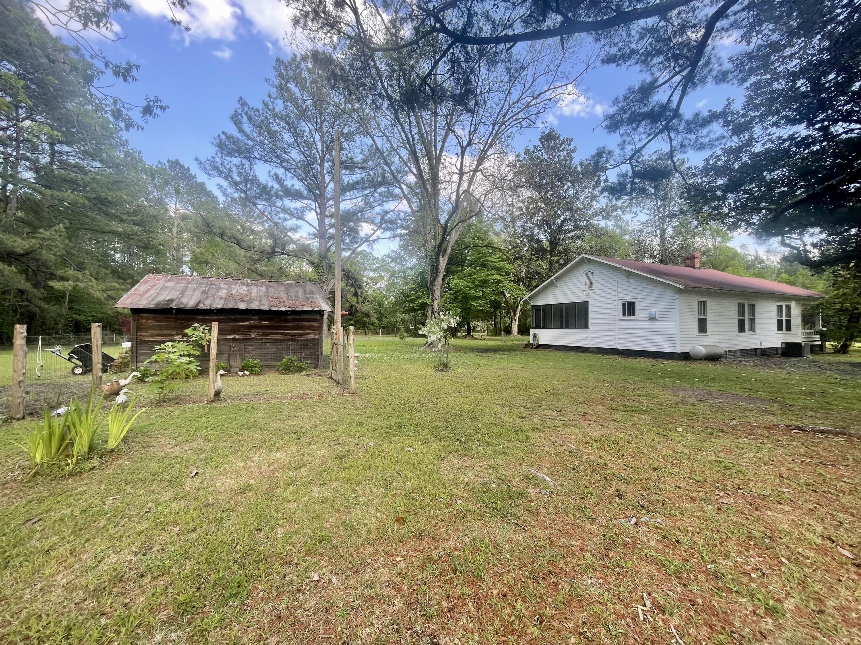 985 Barracada Road Walterboro, SC 29488 - Photo 3 of 36 IMG_4434
