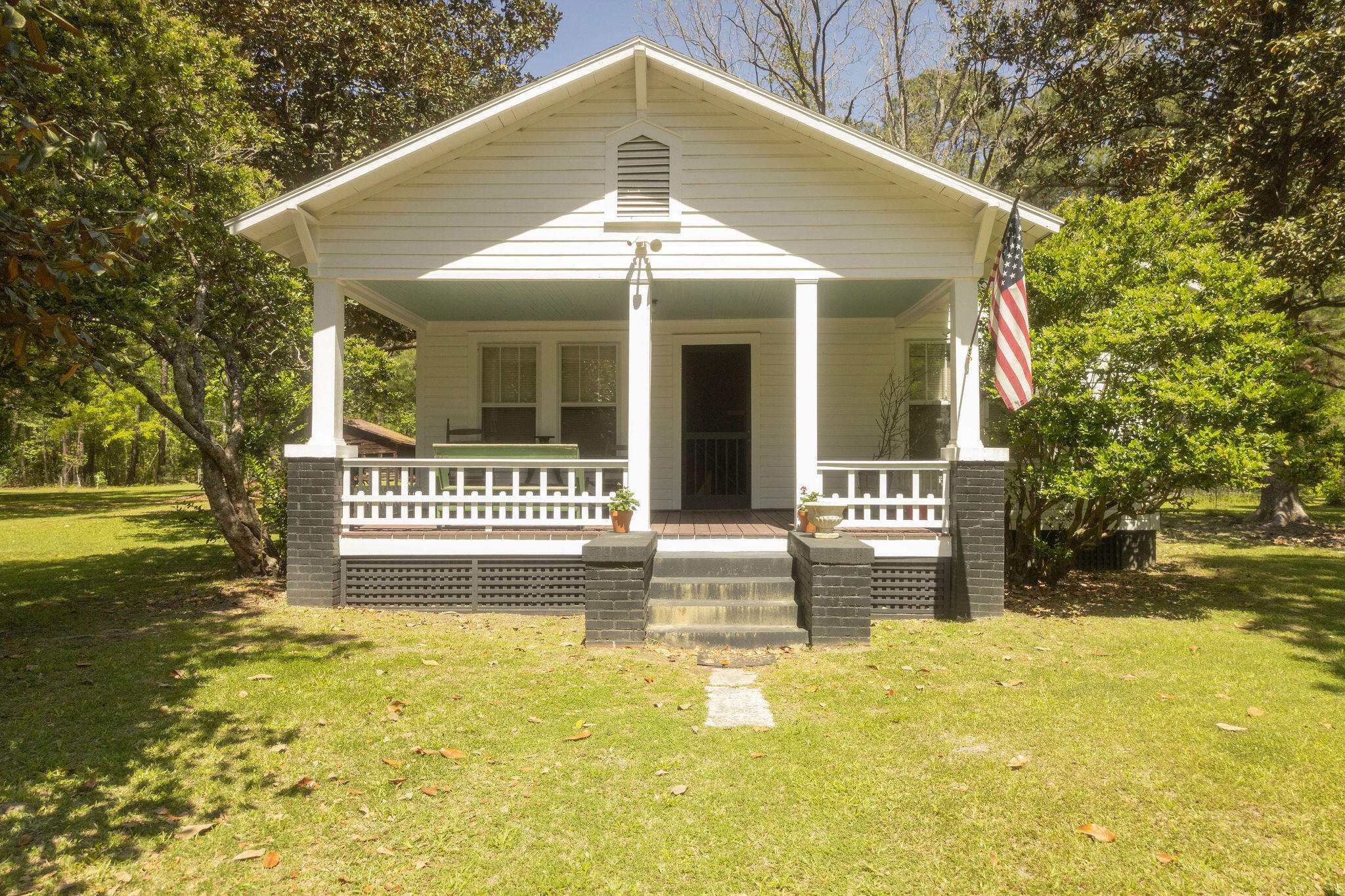 985 Barracada Road Walterboro, SC 29488 - Photo 4 of 36 3T6A1651