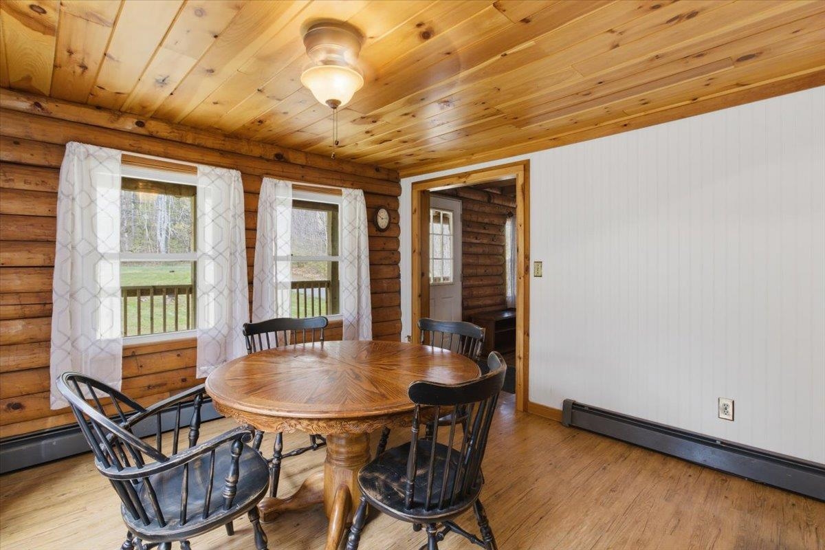 886 Hidden Valley Road Shaftsbury, VT 05262 - Photo 16 of 45