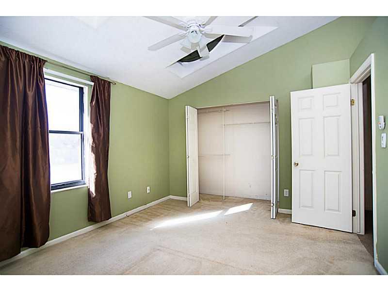 8504 Hague Road Indianapolis, IN 46256 - Photo 10 of 24 Gallery Image 10