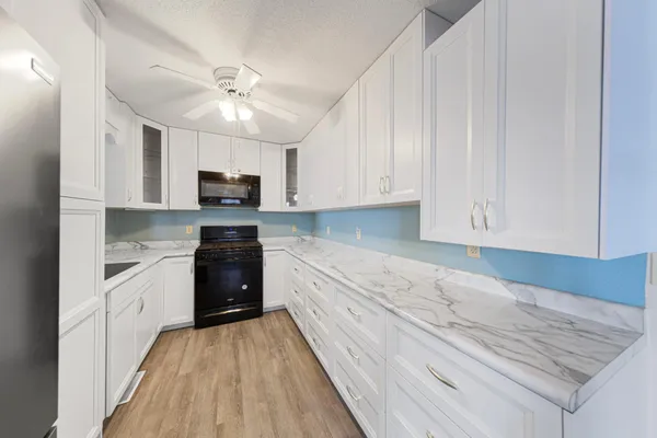 $499,900 | 945 North Reed Street, Waterville, MN 56096