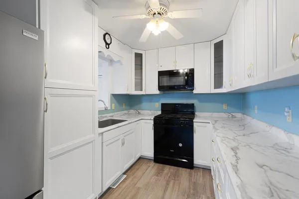 $499,900 | 945 North Reed Street, Waterville, MN 56096