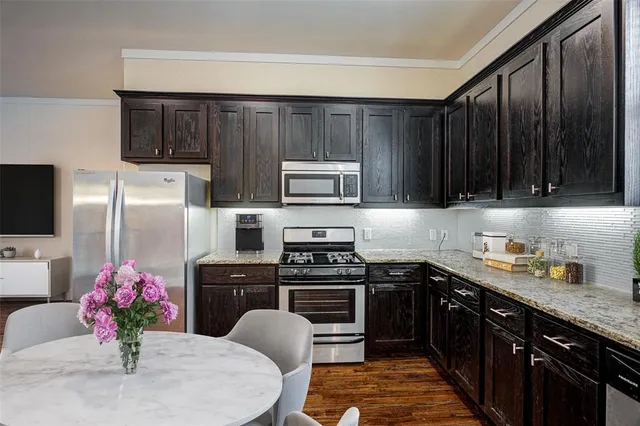 $3,495 | 4323 Dickason Avenue, Unit 14, Dallas, TX 75219