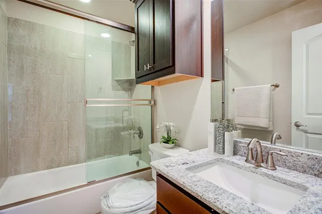 $3,495 | 4323 Dickason Avenue, Unit 14, Dallas, TX 75219