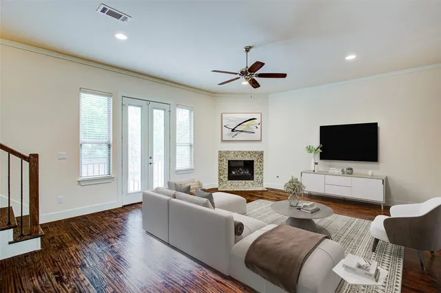 $3,495 | 4323 Dickason Avenue, Unit 14, Dallas, TX 75219