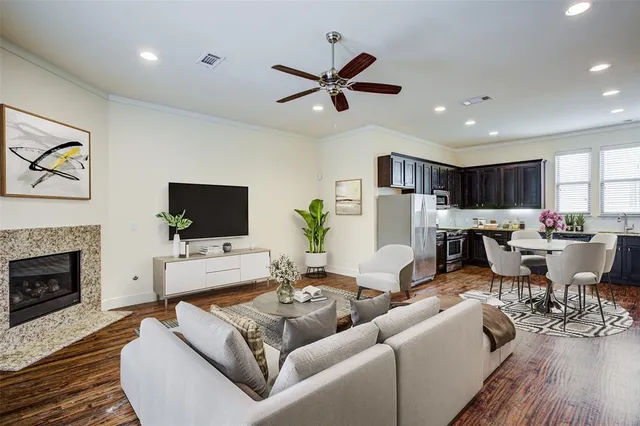 $3,495 | 4323 Dickason Avenue, Unit 14, Dallas, TX 75219