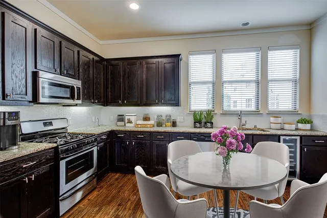 $3,495 | 4323 Dickason Avenue, Unit 14, Dallas, TX 75219