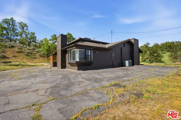 $469,900 | 27961 Preakness Drive, Tehachapi, CA 93561