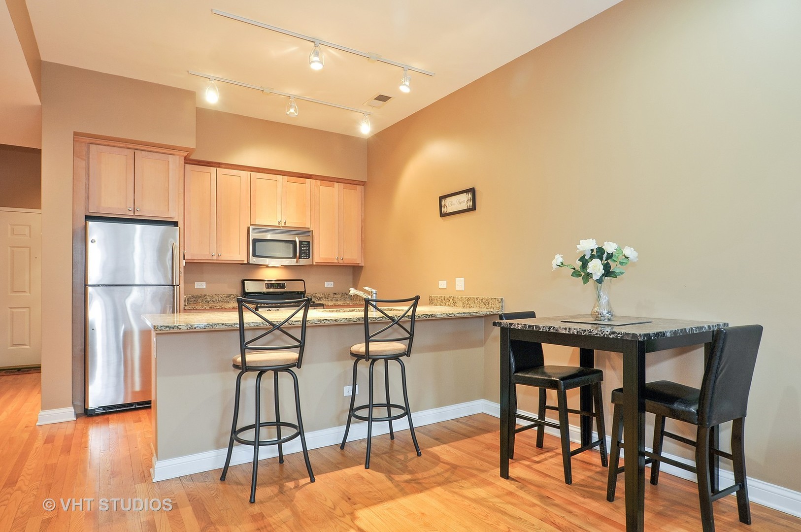 2035 South Indiana Avenue, Unit 504 Chicago, IL 60616 - Photo 5 of 10