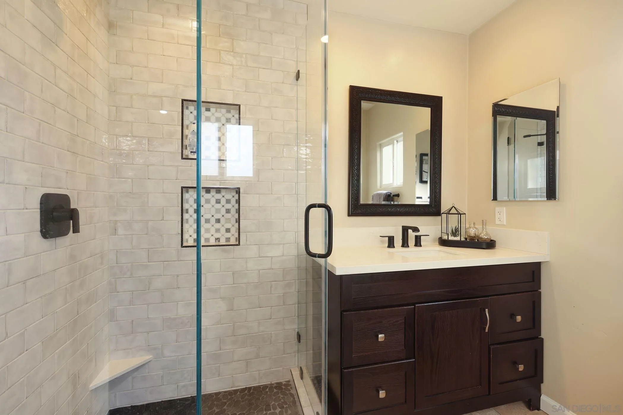 1687 Gecko Rd Vista Vista, CA 92083 - Photo 16 of 29