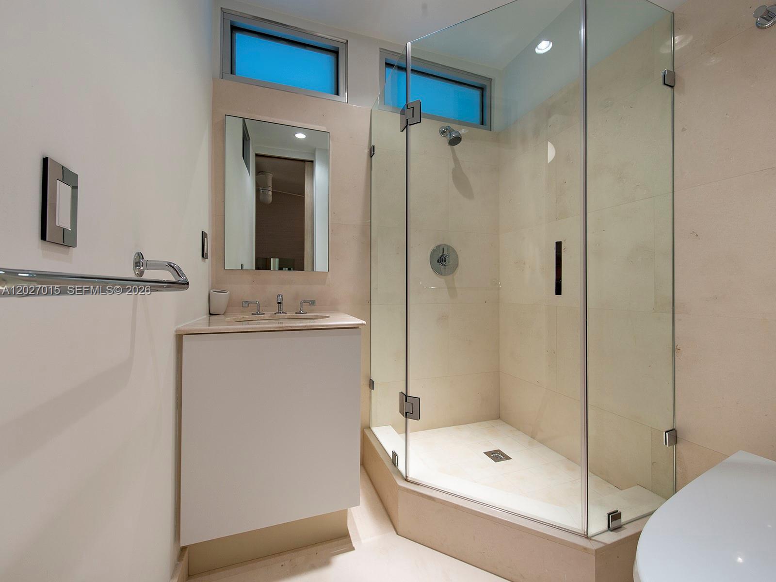 100 South Pointe Drive, Unit 3407 Miami Beach, FL 33139 - Photo 22 of 25