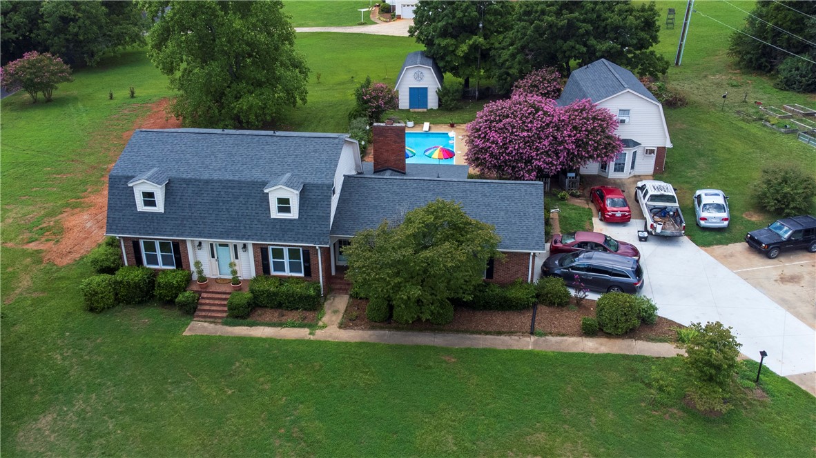 2503 Midway Road Anderson, SC 29621 - Photo 2 of 31