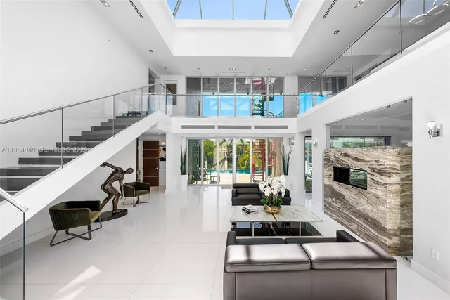 $9,475,000 | 300 Royal Plaza Drive, Fort Lauderdale, FL 33301