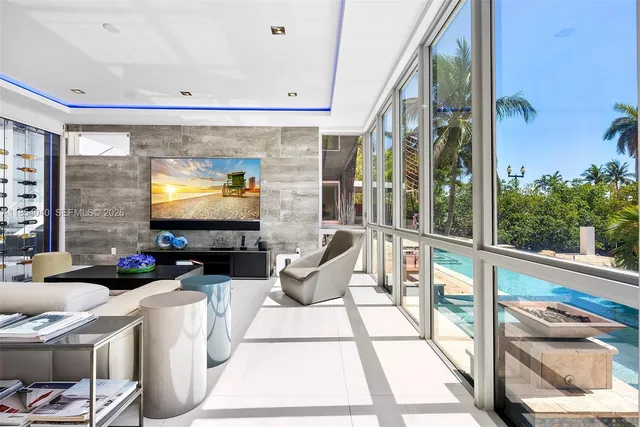 $9,475,000 | 300 Royal Plaza Drive, Fort Lauderdale, FL 33301