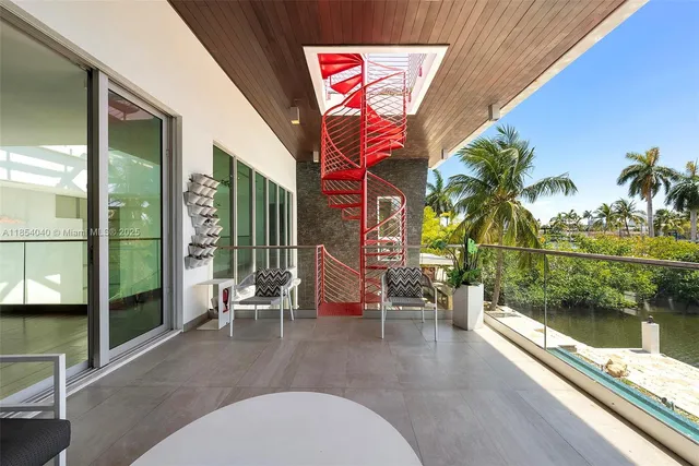 $9,475,000 | 300 Royal Plaza Drive, Fort Lauderdale, FL 33301